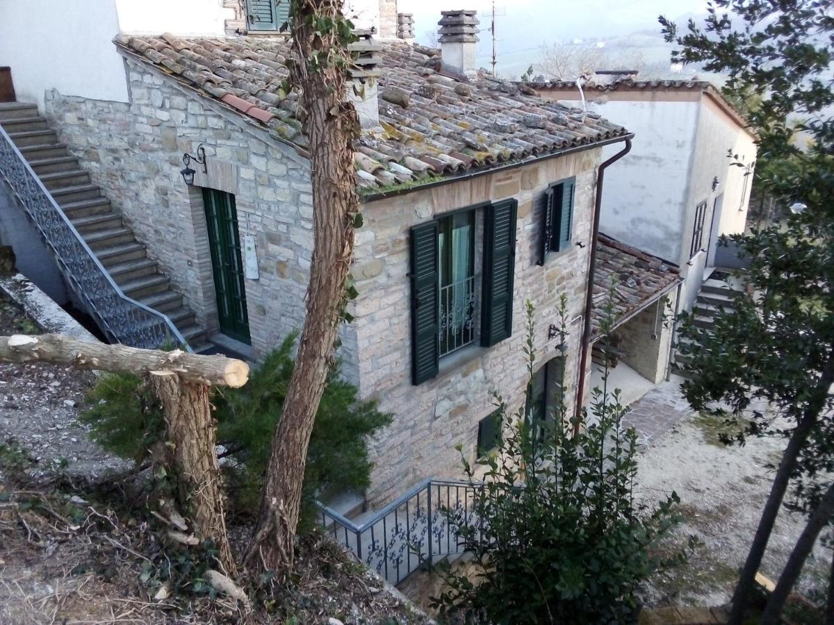 B&B La Casa Nel Bosco Frontone Exterior photo